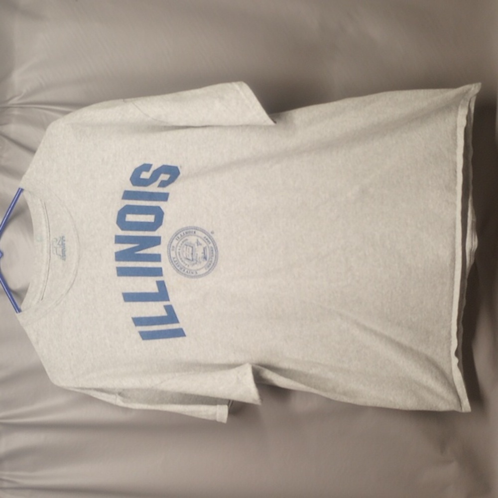 University of Illinois gray t-shirt XL